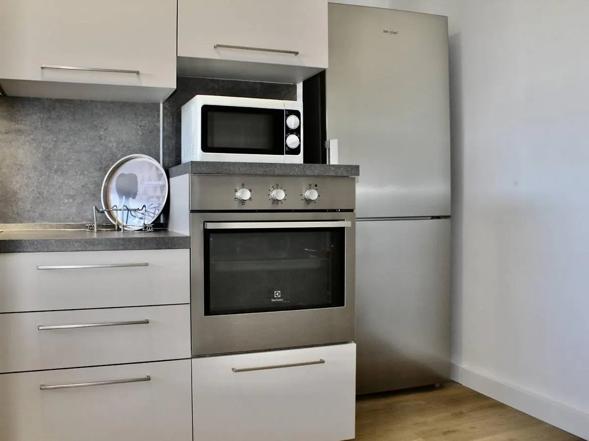 Appartement 3 Pieces, 4-6 Couchages, Climatise, Terrasse, Vue Mer, Villeneuve Loubet Plage - Fr-1-252A-62 0*, Villeneuve-Loubet France
