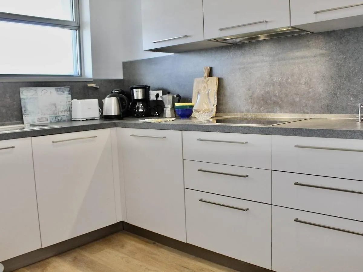 Apartment Appartement 3 Pieces, 4-6 Couchages, Climatise, Terrasse, Vue Mer, Villeneuve Loubet Plage - Fr-1-252A-62
